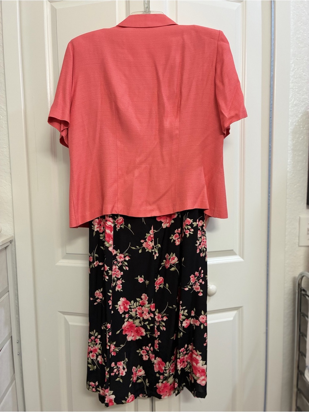 dressbarn Coral Jacket with Black Floral sleeveless dress - Picture 4 of 7
